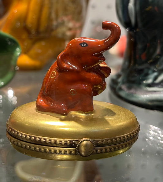 Limoges trincketbox gold with elephant