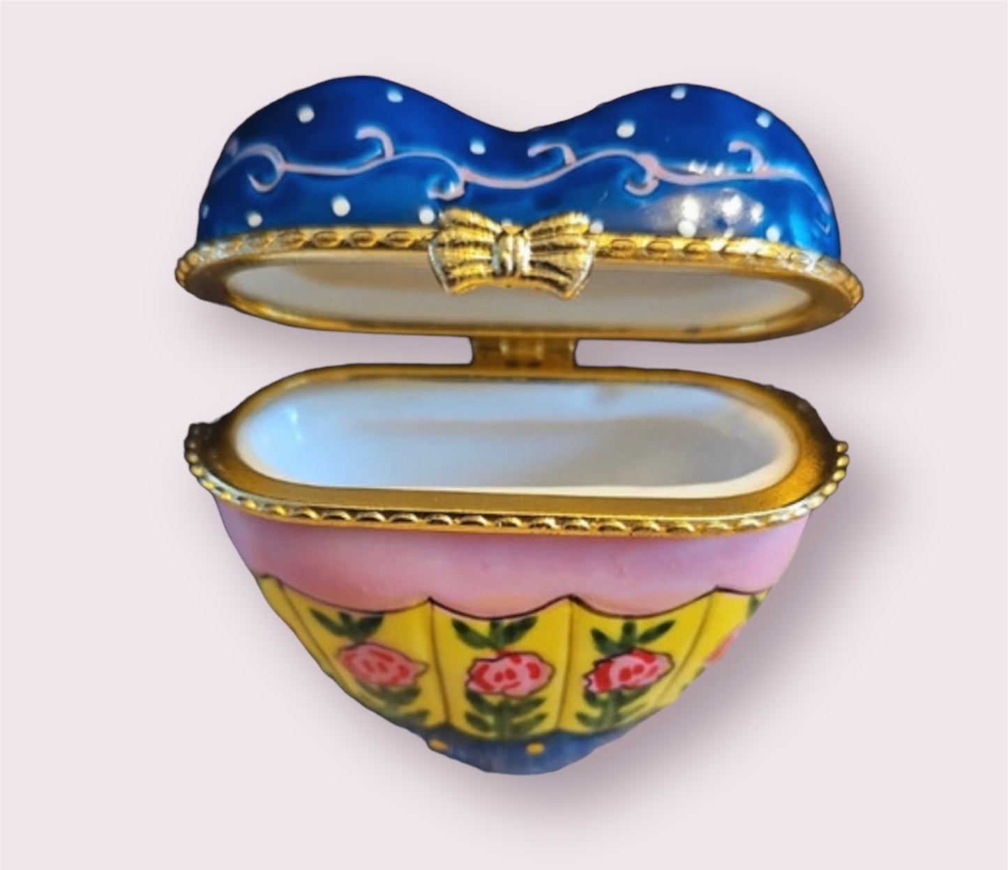 French porcelain Trincketbox heart