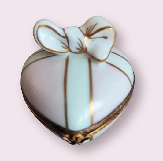 Lovely Limoges trincketbox heart