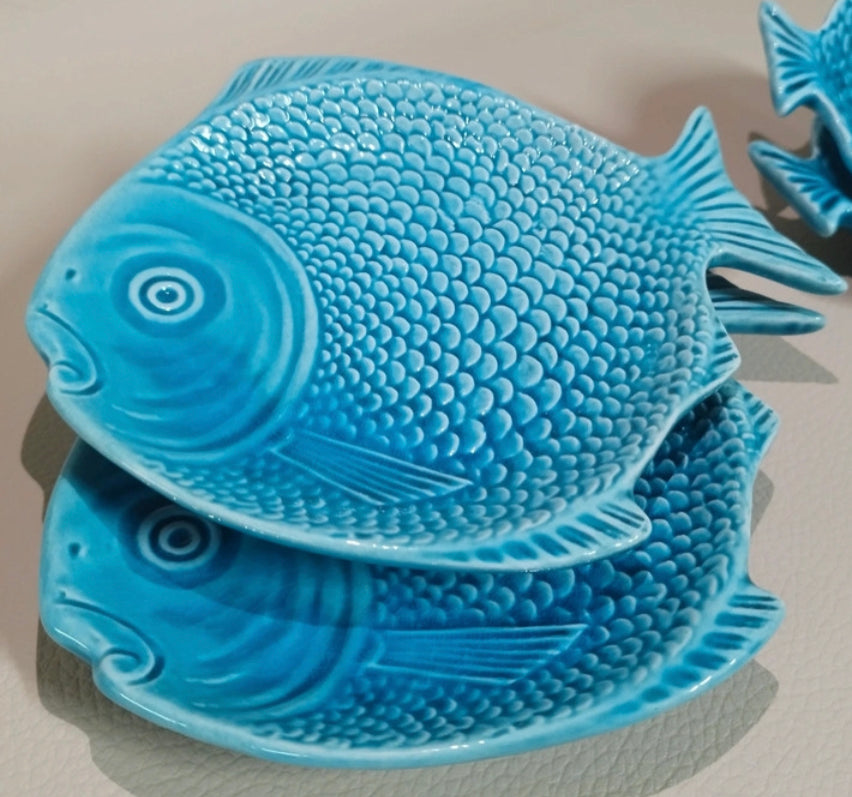 Turquoise faience fish set