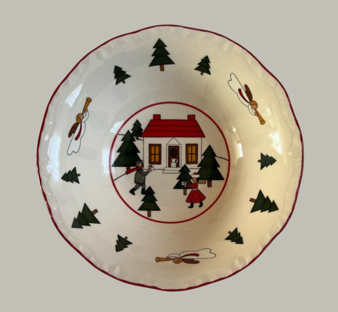 Mason’s Christmas Village Made in England cereal bowl