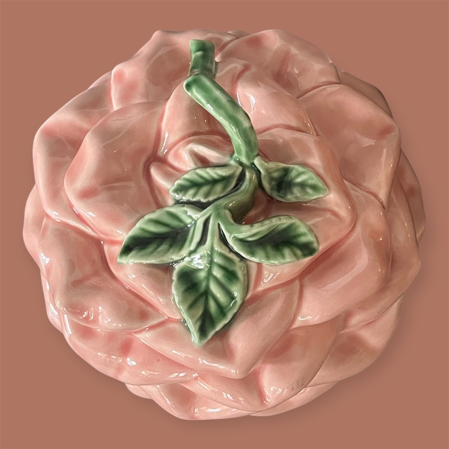 Bordallo Pinheiro vintage pink lidded majolica box