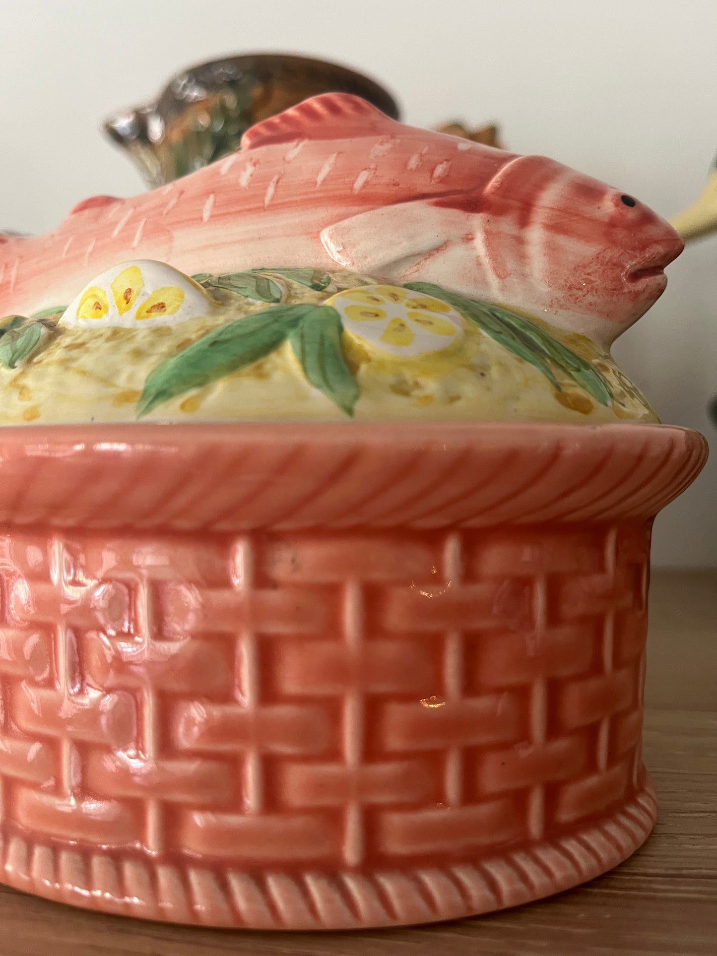 GEO midcentury salmon and citrus tureen