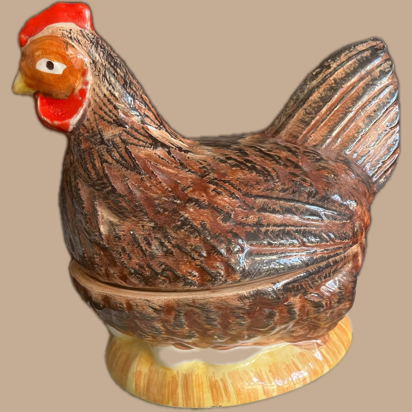 Caugant vintage tureen chicken