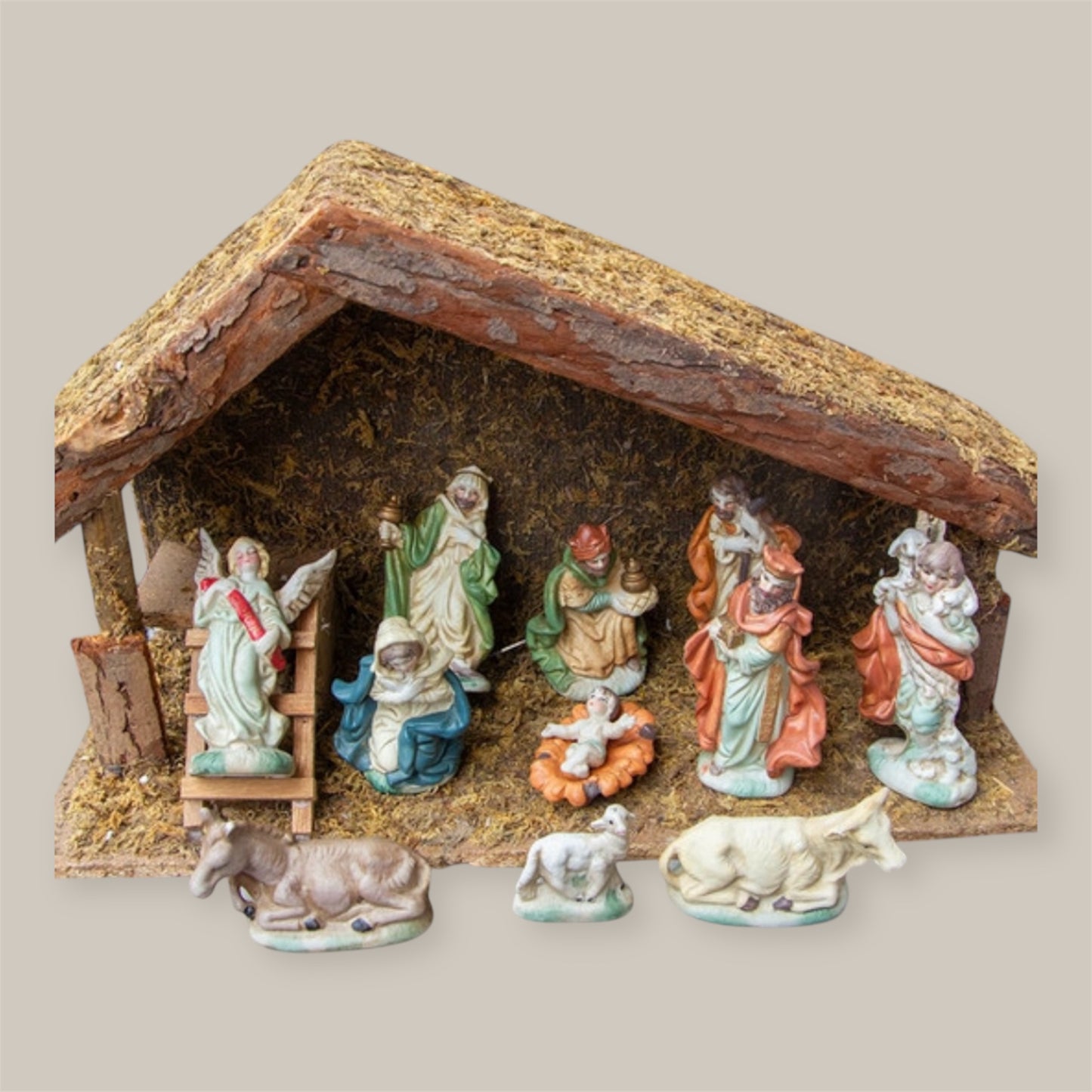 Vintage Christmas 11 figurines