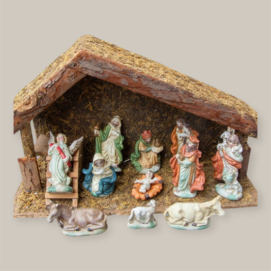 Vintage Christmas 11 figurines