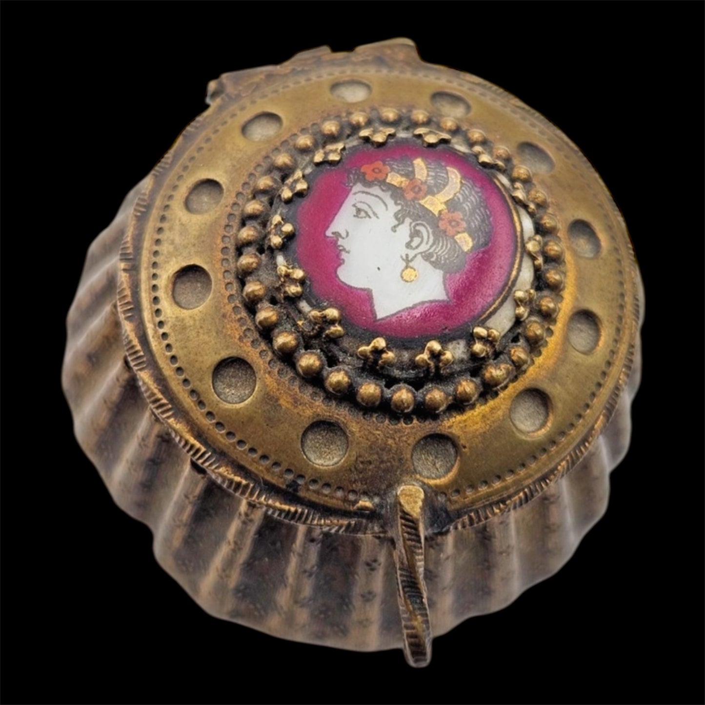 “Antique Woman’s Portrait Snuff Box 19th Century”