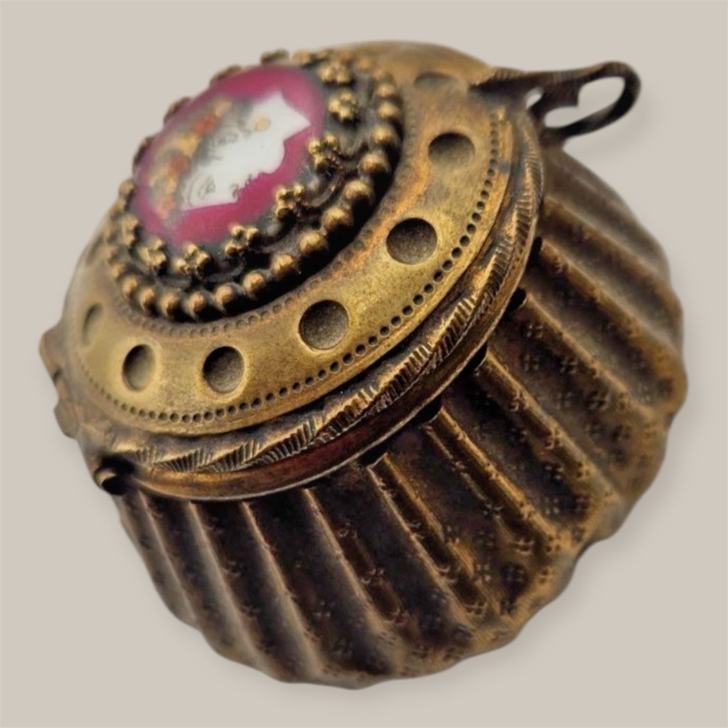 “Antique Woman’s Portrait Snuff Box 19th Century”