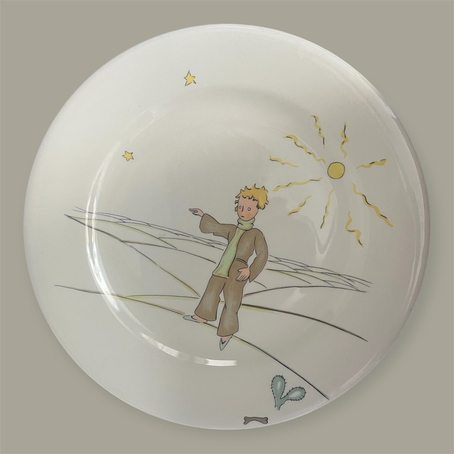 Le petit vintage faience prince breakfast plate Gien France