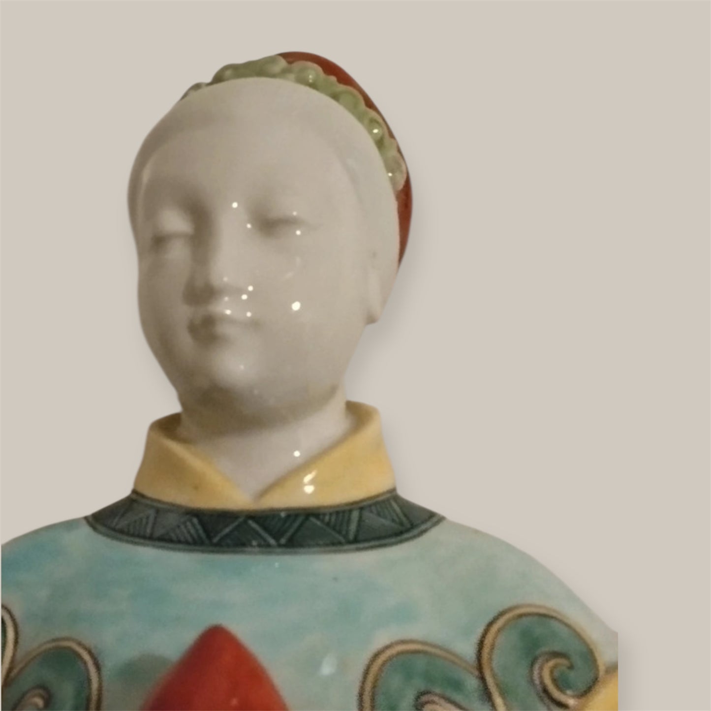 Chinese statue circa 1900 Kwan Yin