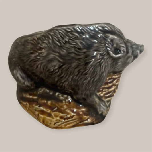 Onnaing majolica moneybank