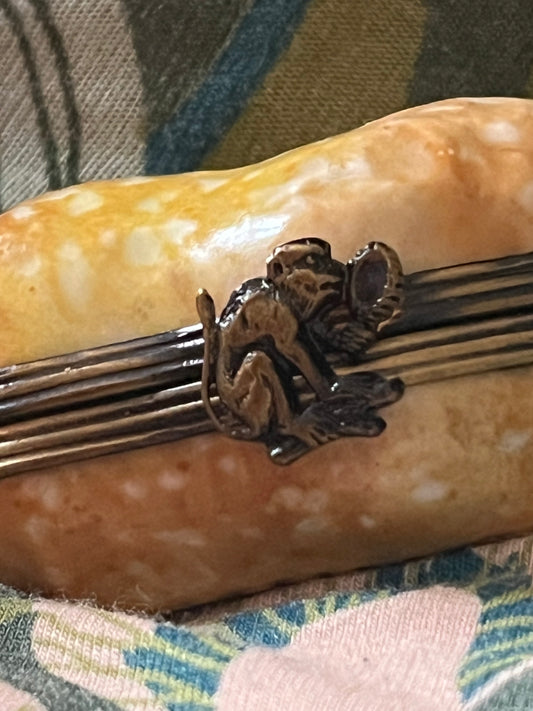 Lovely Limoges Trincketbox peanut