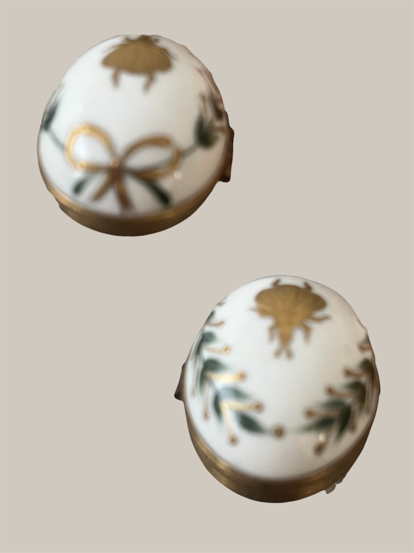 Laure Selignac Paris Limoges egg 24 carat gold trincketbox