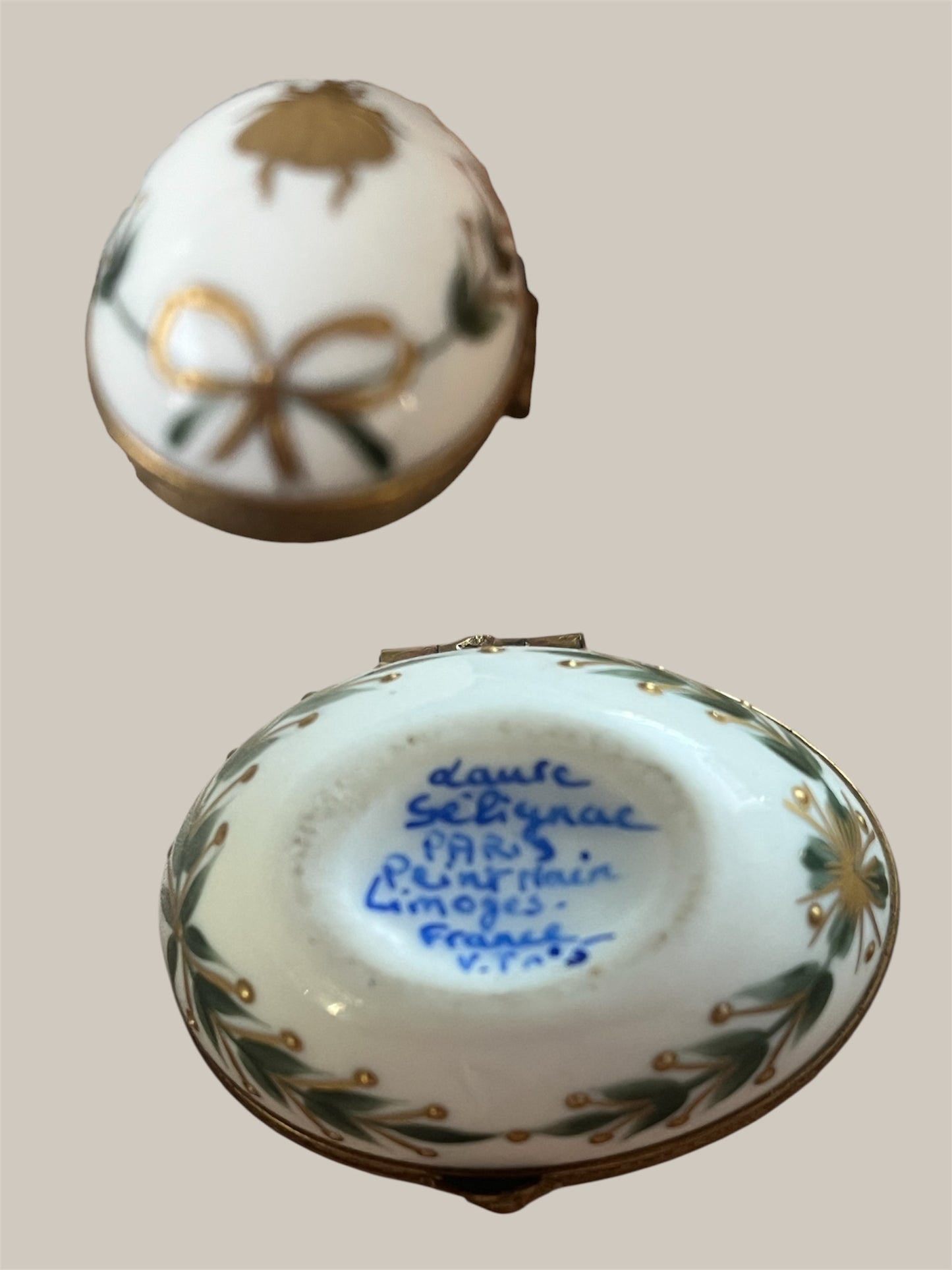Laure Selignac Paris Limoges egg 24 carat gold trincketbox