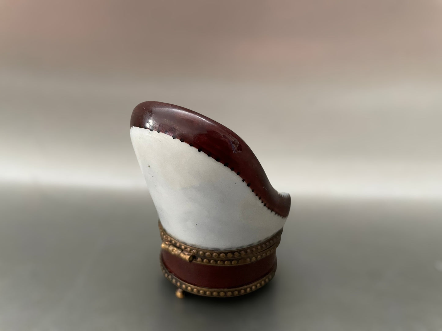 Limoges trincket box fauteuil