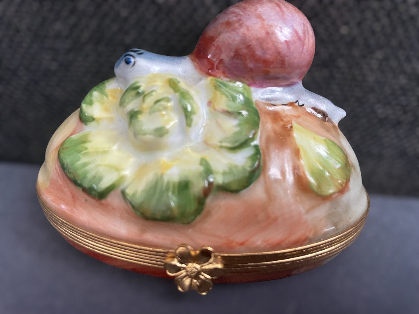 Limoges trincketbox snail