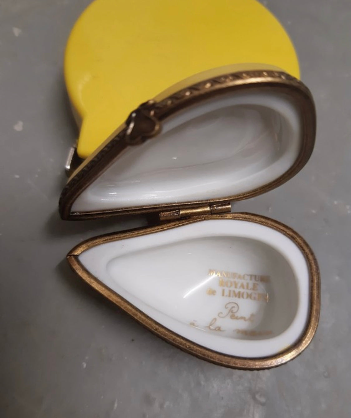 Lovely Limoges trincketbox pear