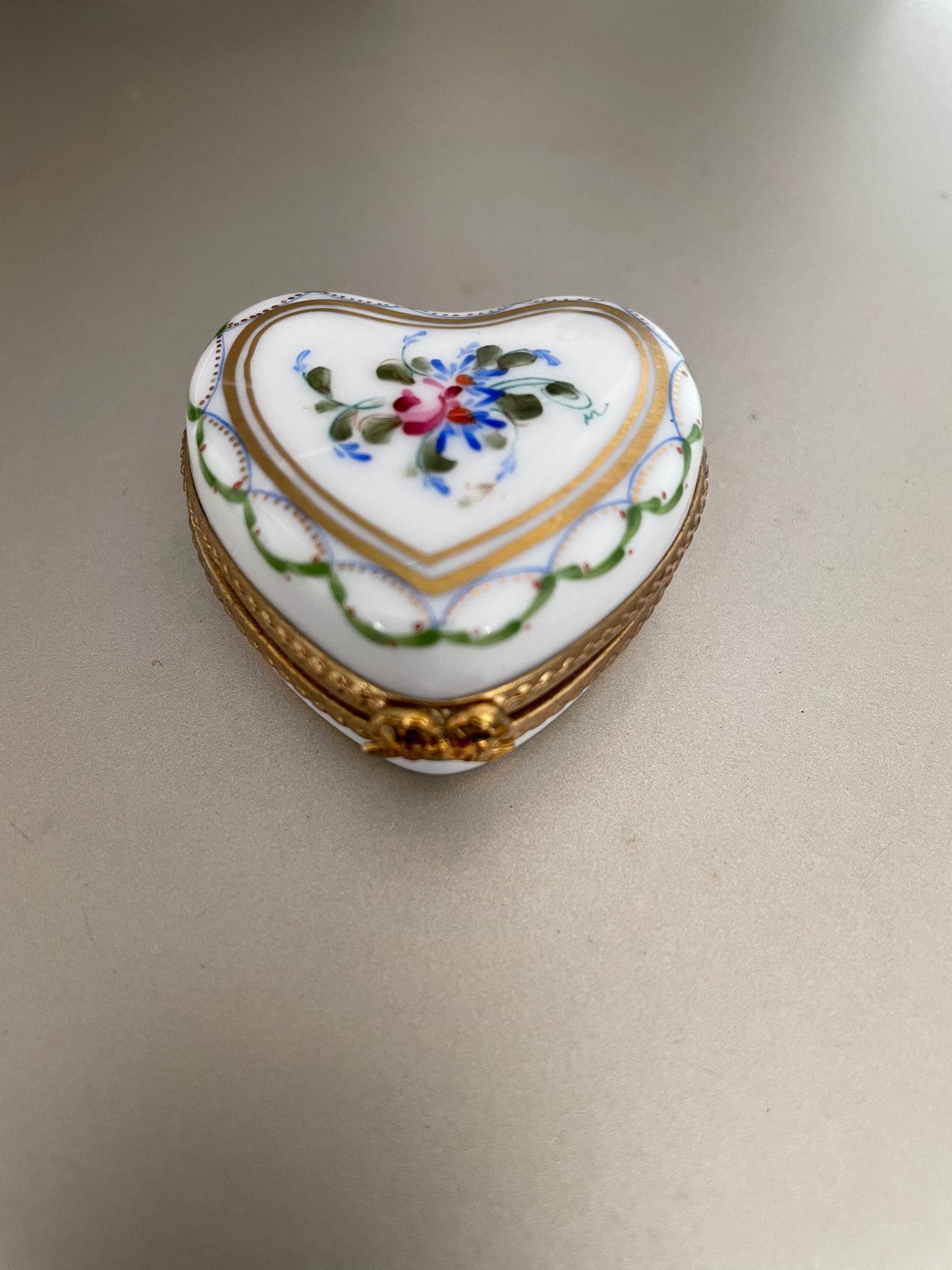 Limoges heart trinketbox