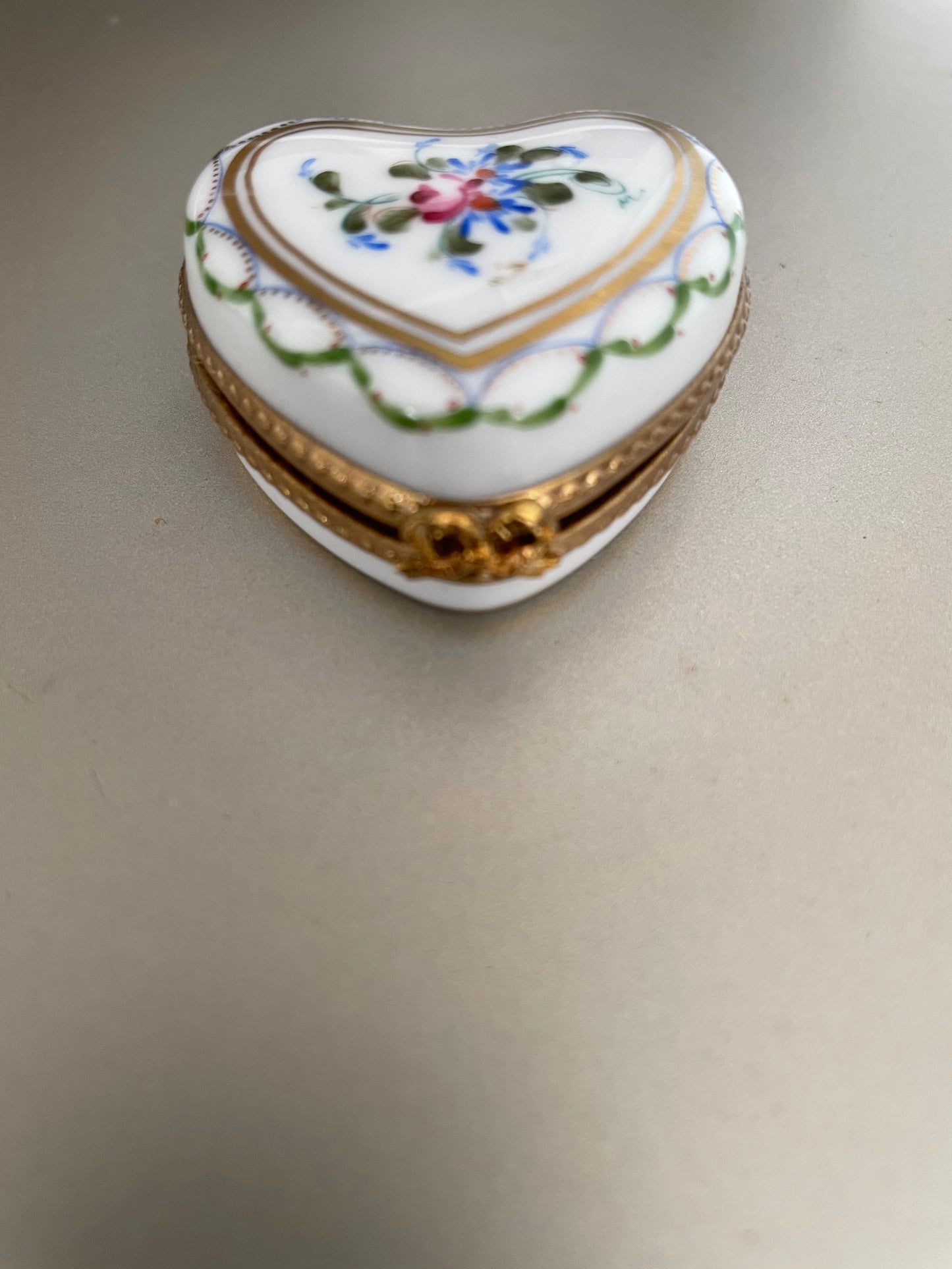 Limoges heart trinketbox