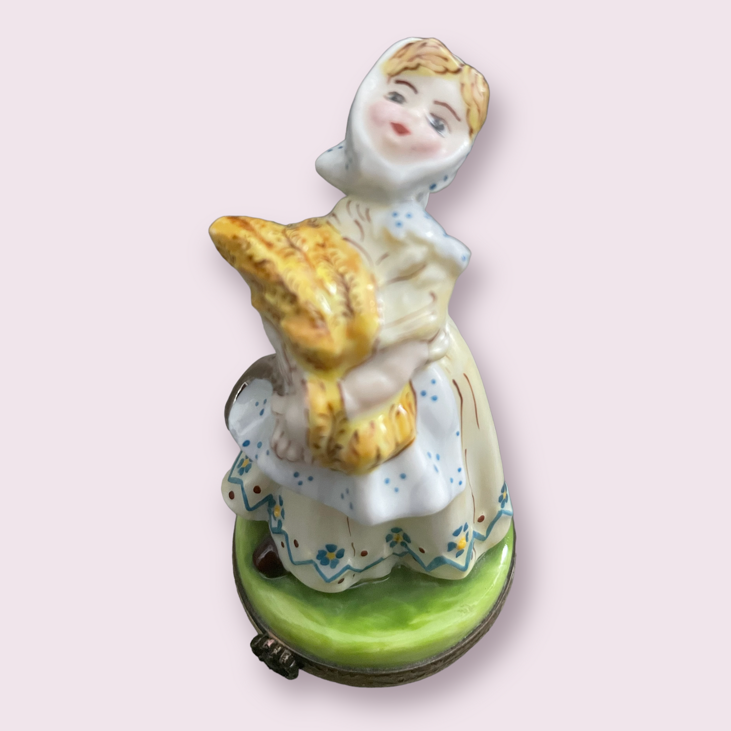 Limoges trincketbox lady with french bread